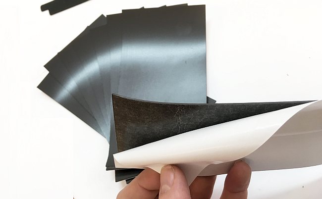 Folia ferromagnetyczna pod wymiar